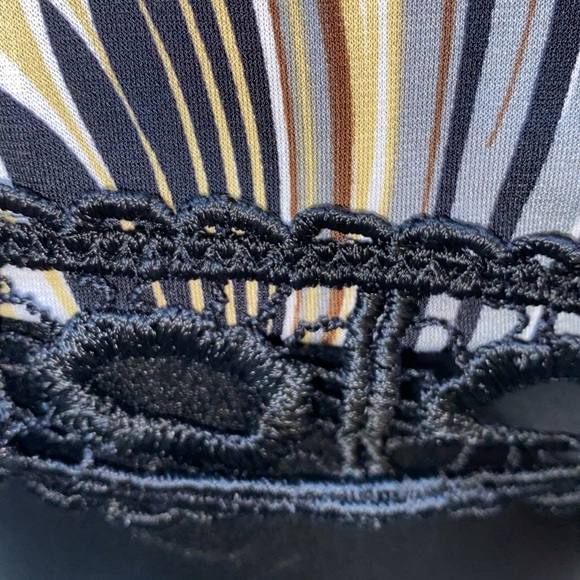 OH MY BOD  PRINT SLEEVELESS TANK LACE TRIM SZ S - Picture 5 of 10